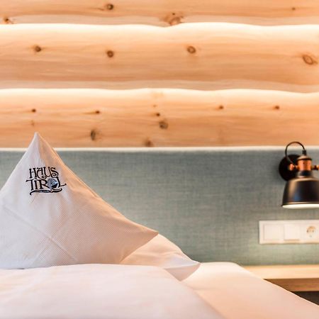 Pension Haus Tirol 라이온 외부 사진
