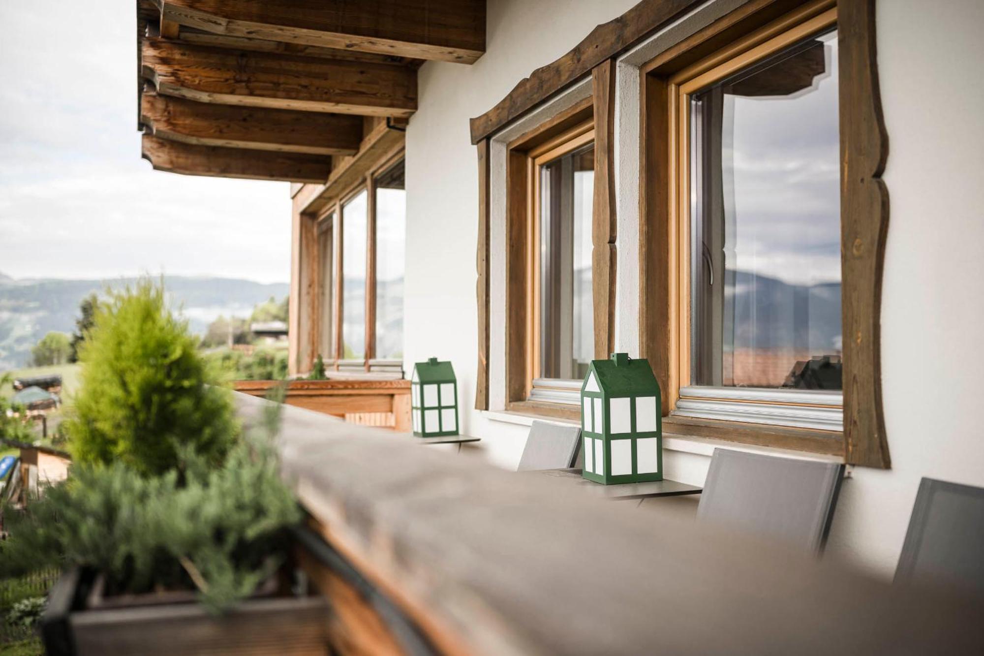 Pension Haus Tirol 라이온 외부 사진