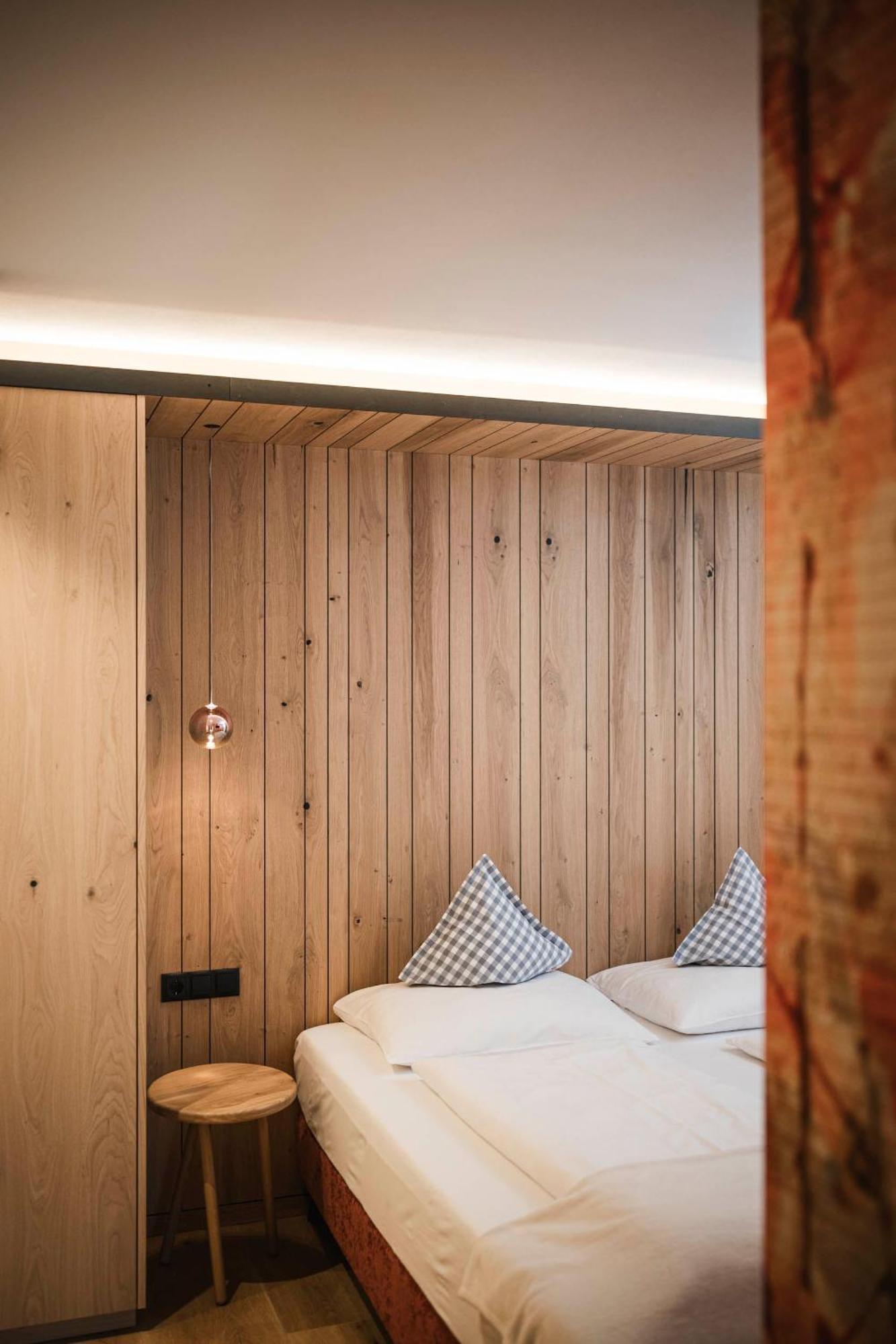 Pension Haus Tirol 라이온 외부 사진
