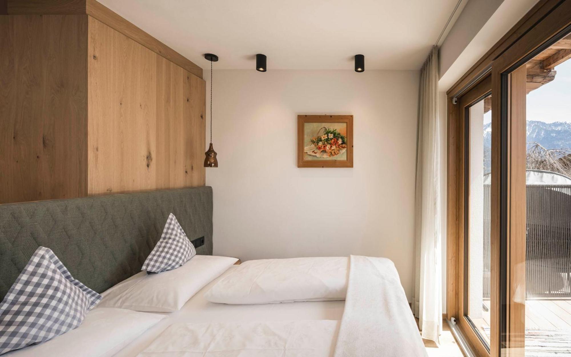 Pension Haus Tirol 라이온 외부 사진