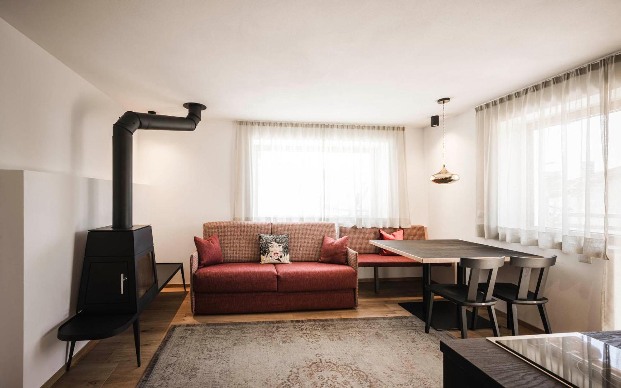 Pension Haus Tirol 라이온 외부 사진