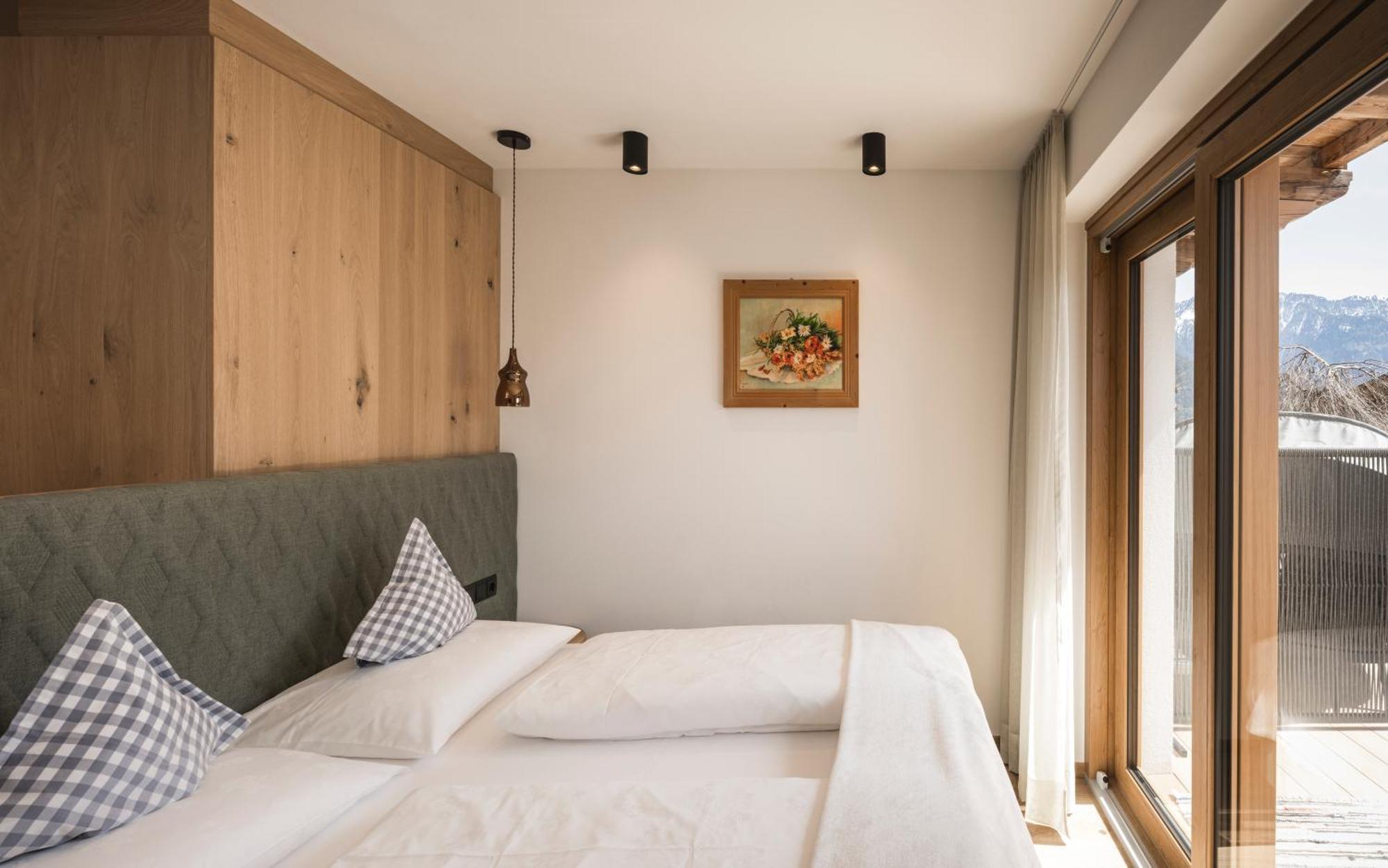 Pension Haus Tirol 라이온 외부 사진