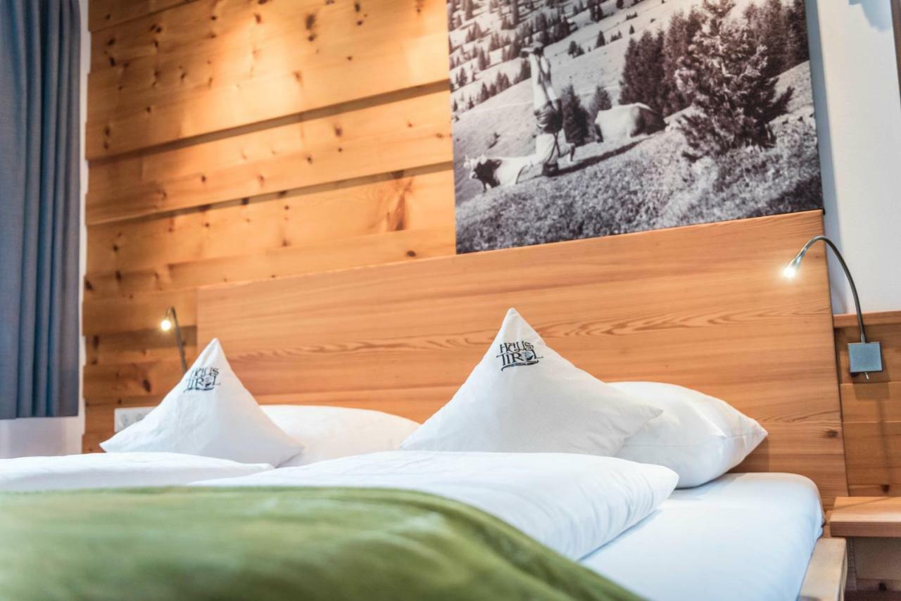 Pension Haus Tirol 라이온 외부 사진